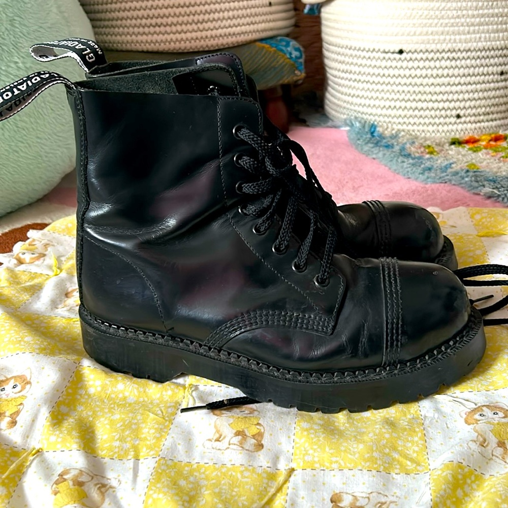 Gladiator leather boots